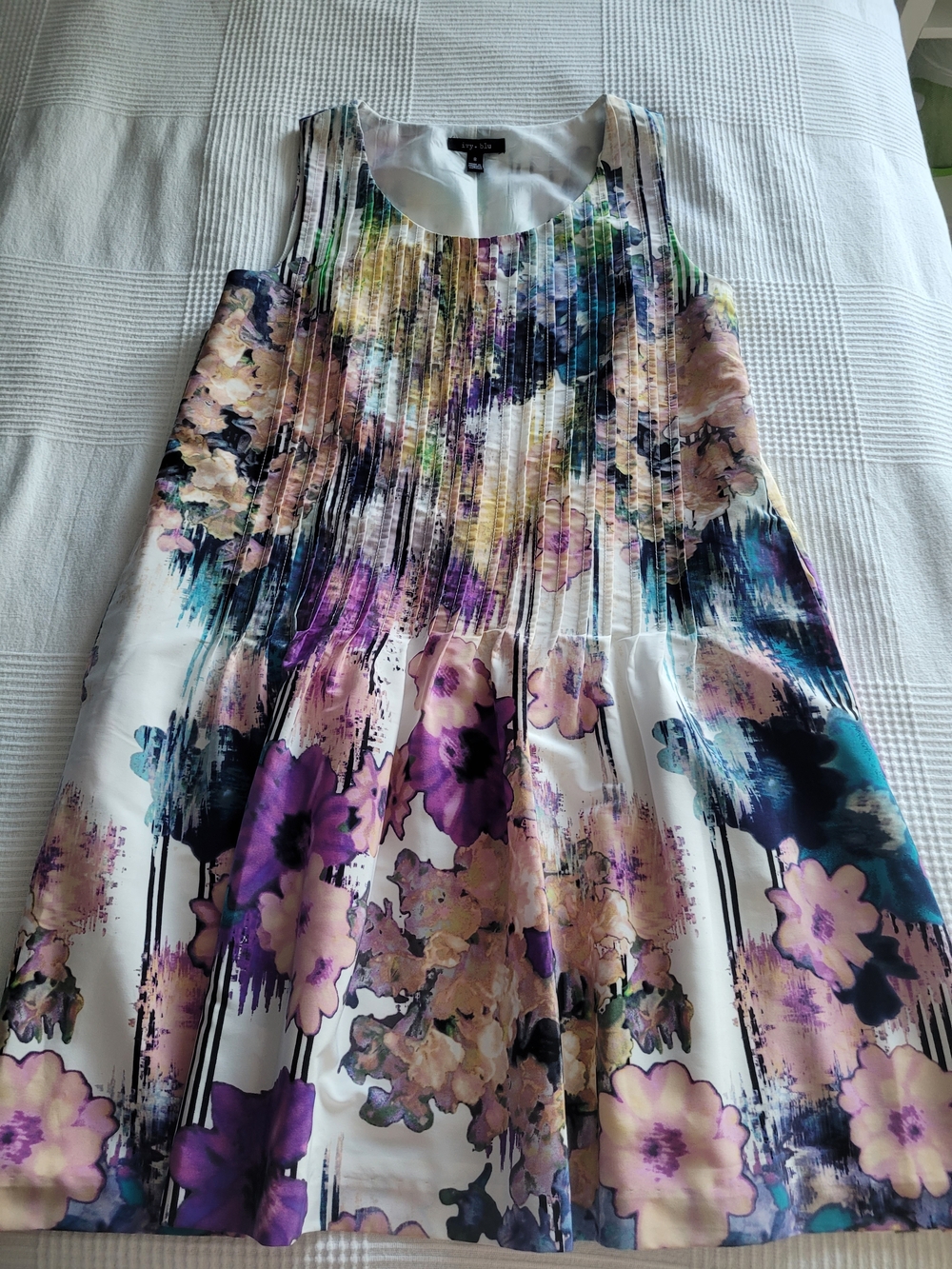 Sleeveless Floral Midi Dress in Multicolor